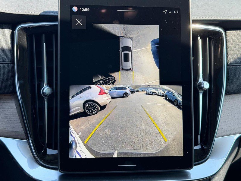 New 2026 Volvo XC90 B6 Plus w/ Protection Package Premier image 15
