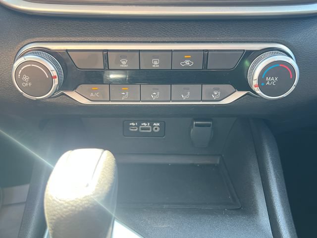 Used 2025 Nissan Altima 2.5 SV FWD image 29