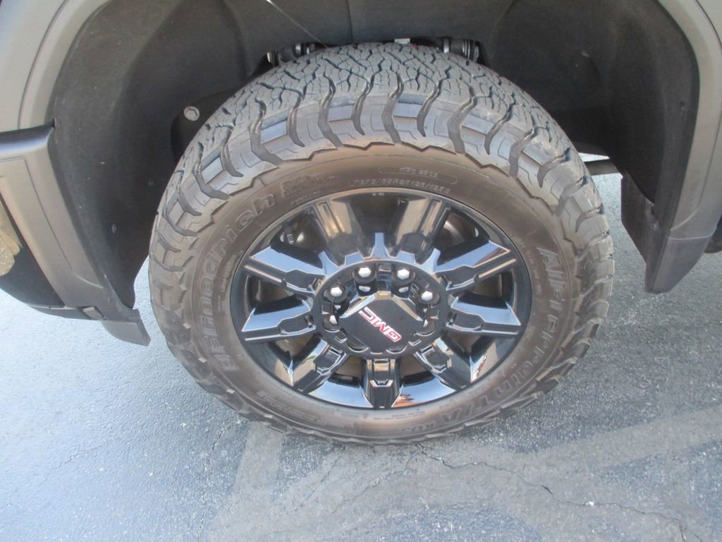 Used 2024 GMC Sierra 2500 AT4 w/ AT4 Premium Plus Package image 15
