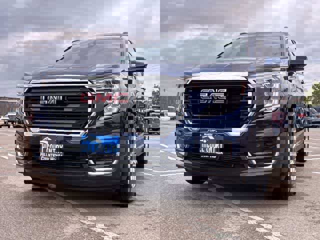 Used 2022 GMC Terrain SLE w/ Driver Convenience Package image 11