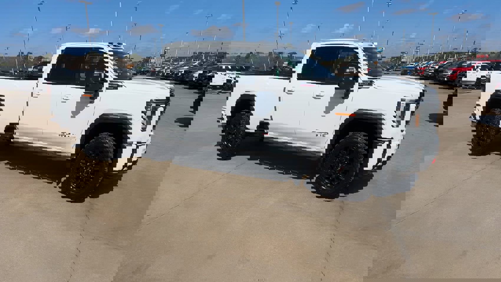 Used 2024 GMC Sierra 2500 AT4 w/ AT4 Premium Plus Package image 3