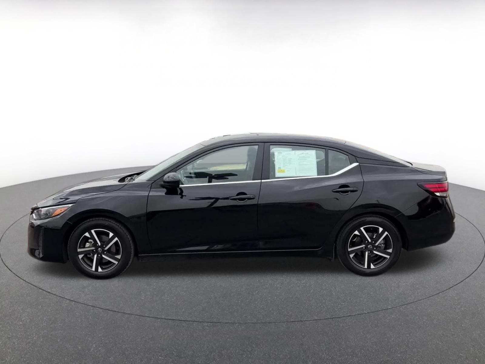 Used 2025 Nissan Sentra SV FWD image 7