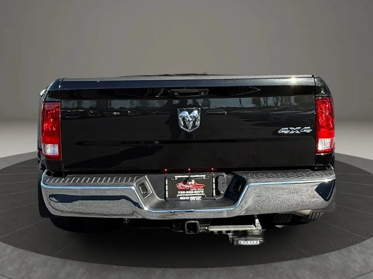 Used 2018 RAM 3500 Tradesman w/ Chrome Appearance Group AWD/4WD image 10