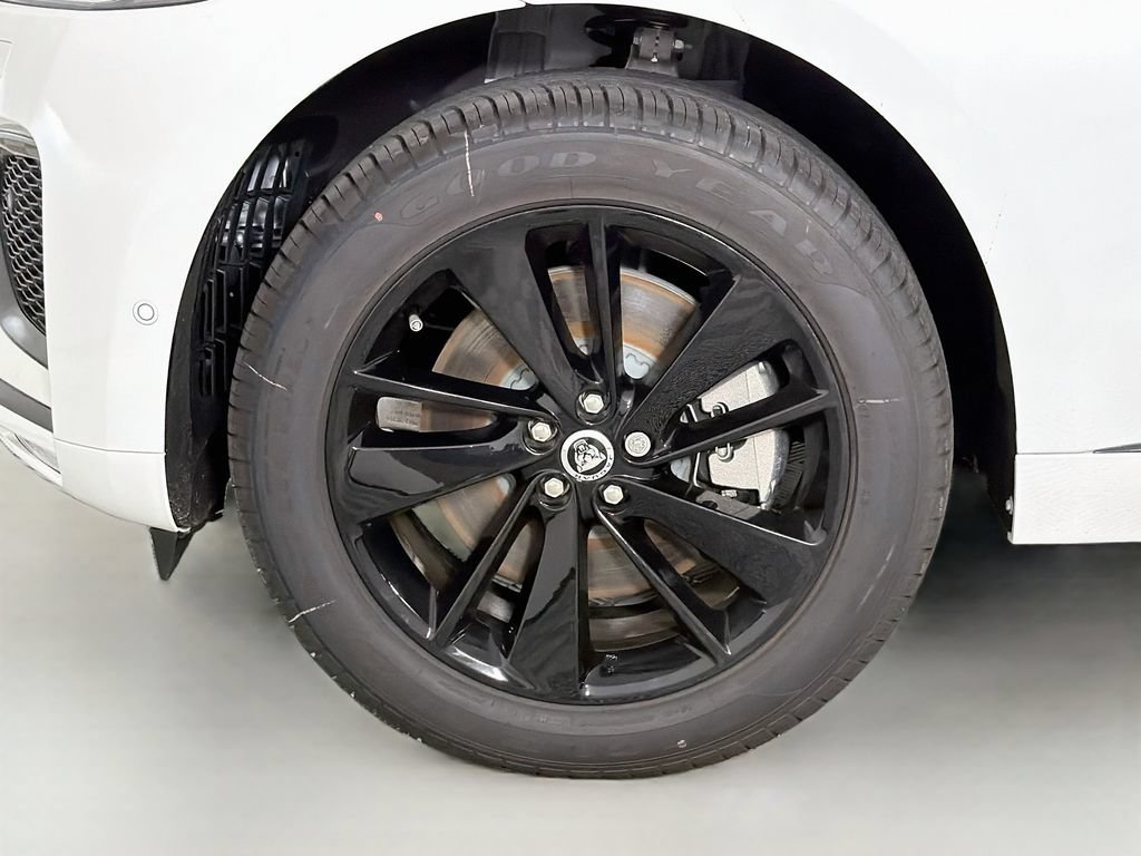 New 2026 Jaguar F-PACE R-Dynamic S AWD/4WD image 33