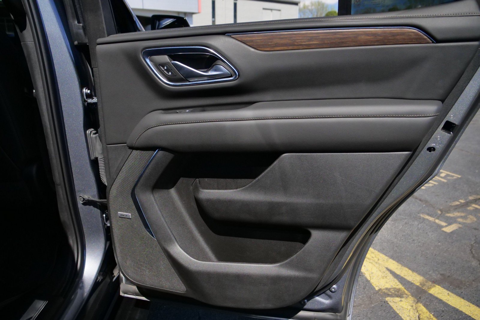 Used 2022 Chevrolet Tahoe High Country AWD/4WD image 39
