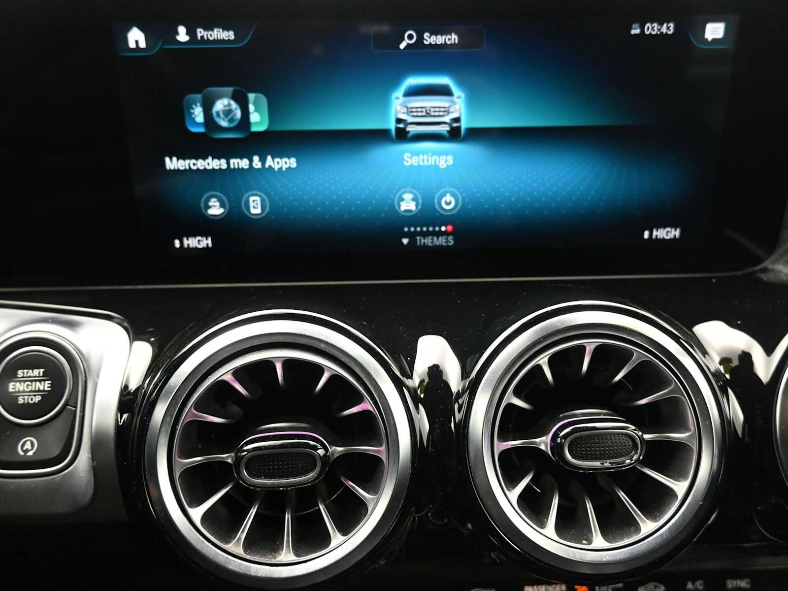 Used 2022 Mercedes-Benz GLB 250 4MATIC image 18