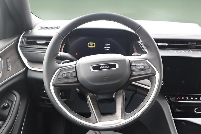 New 2026 Jeep Grand Cherokee L Limited AWD/4WD image 14