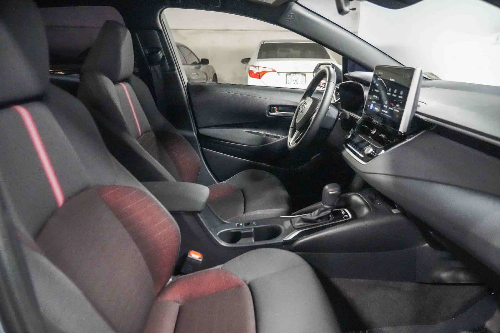 Certified 2026 Toyota Corolla SE w/ SE Package FWD image 17