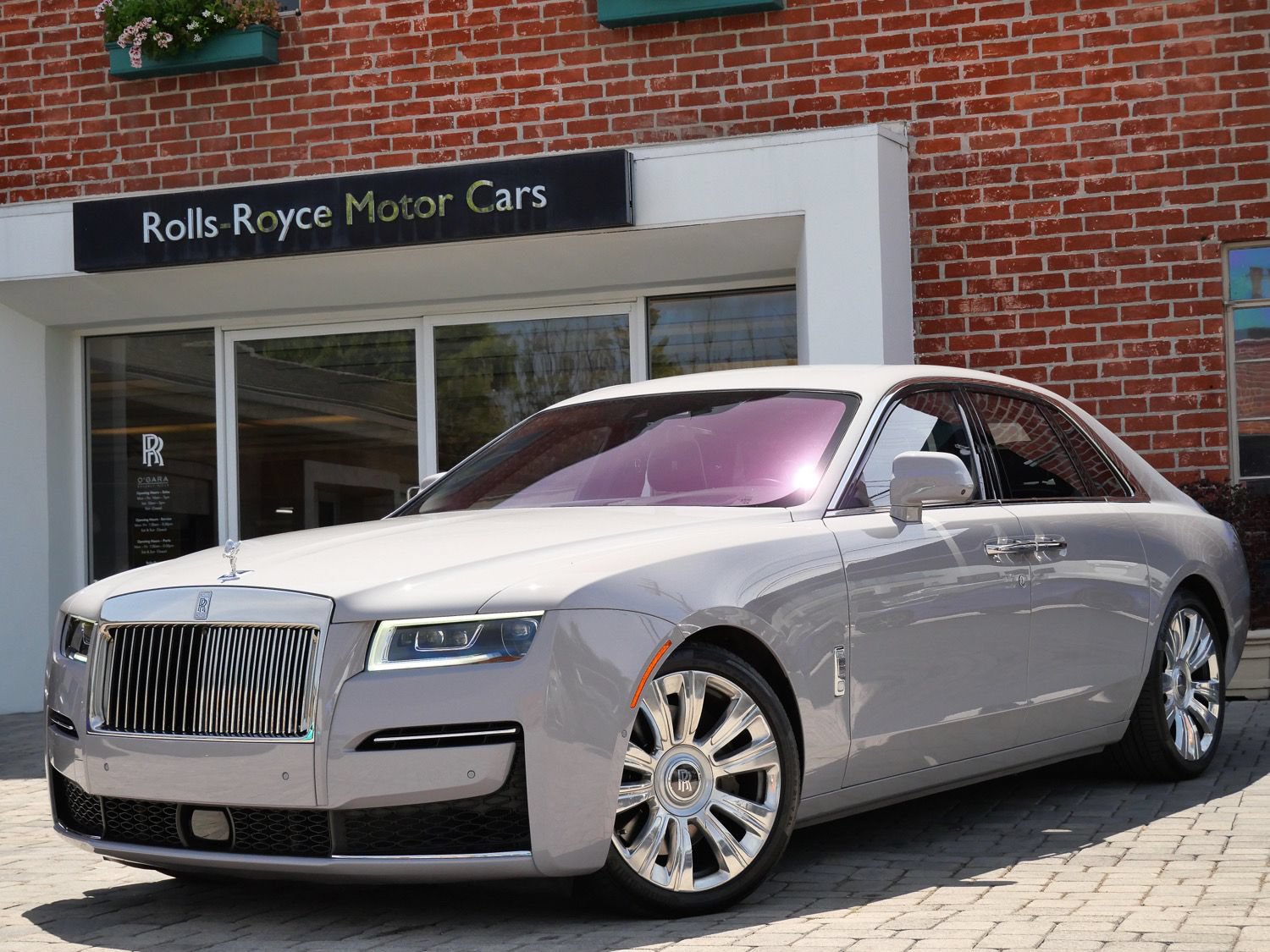 Used 2022 Rolls-Royce Ghost AWD/4WD image 1