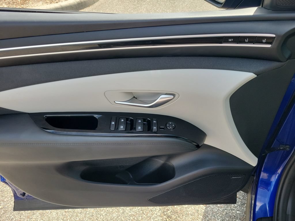 Used 2023 Hyundai Tucson Limited FWD image 13