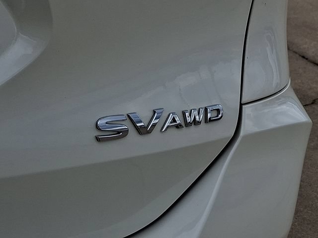 Used 2017 Nissan Rogue SV AWD/4WD image 32
