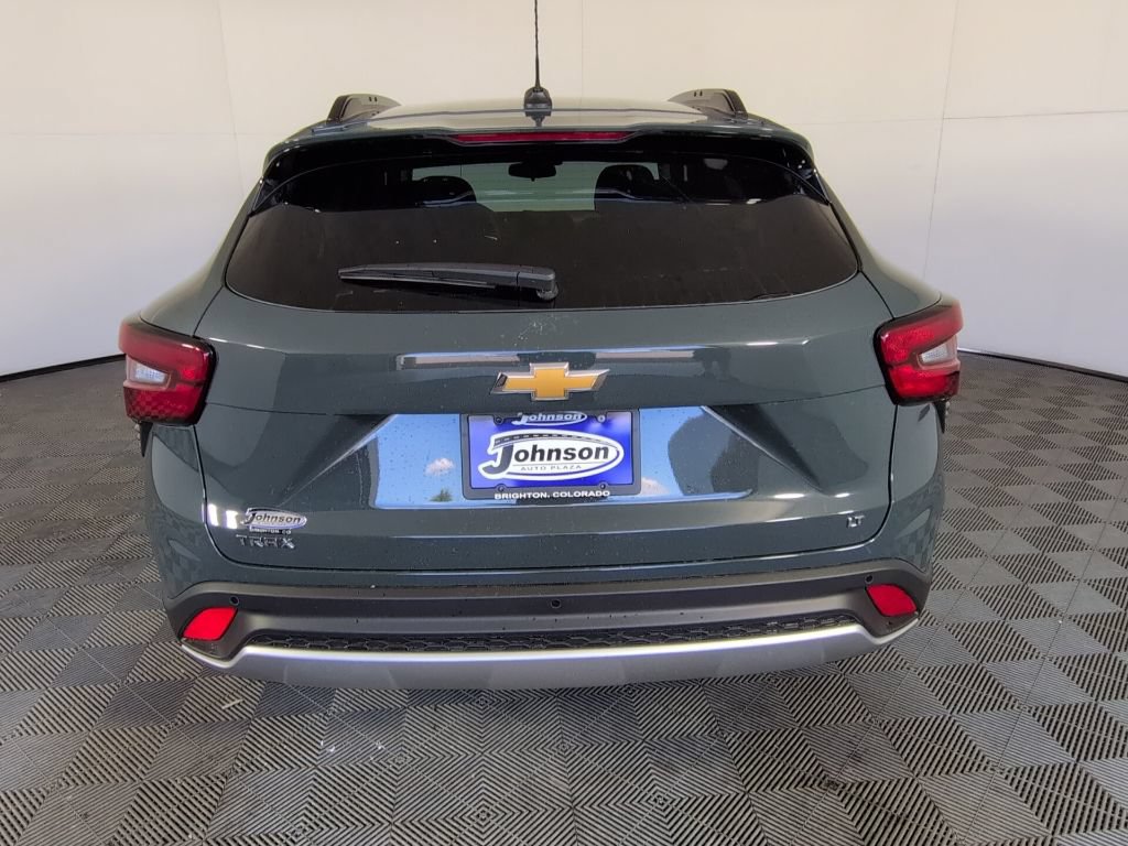 New 2026 Chevrolet Trax LT w/ Driver Confidence Package FWD image 6