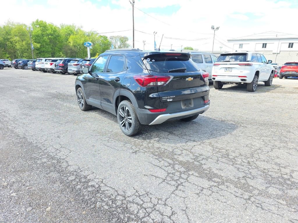 Used 2023 Chevrolet TrailBlazer LT w/ Convenience Package AWD/4WD image 8