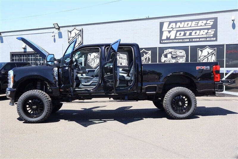 Used 2023 Ford F350 Limited w/ FX4 Off-Road Package AWD/4WD image 37