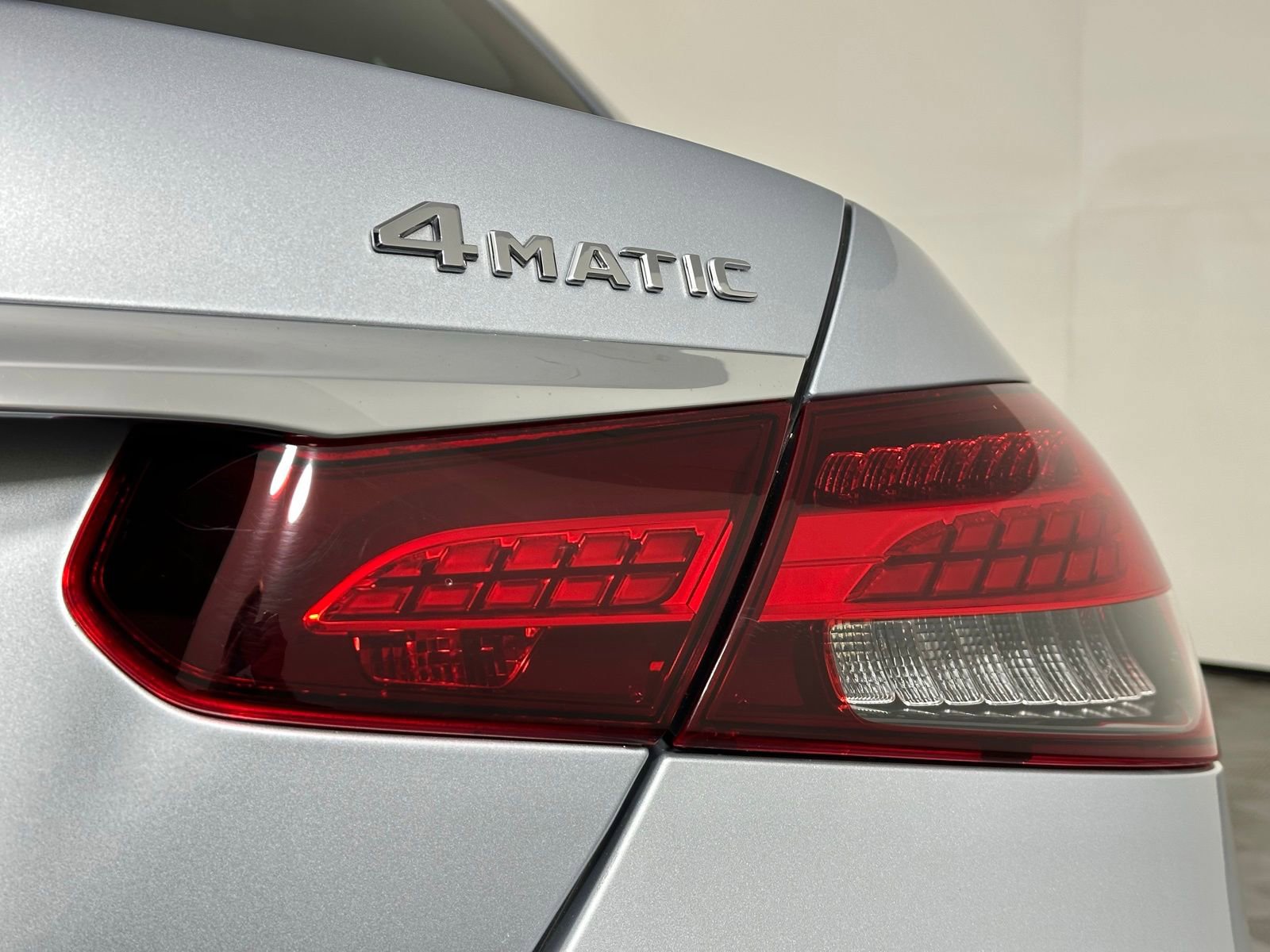 Used 2022 Mercedes-Benz E 450 4MATIC Sedan image 33