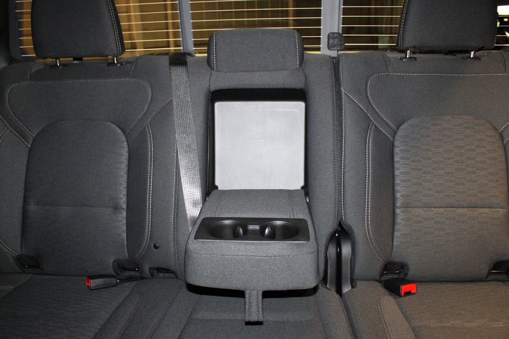 New 2026 RAM 1500 4x4 Crew Cab image 27