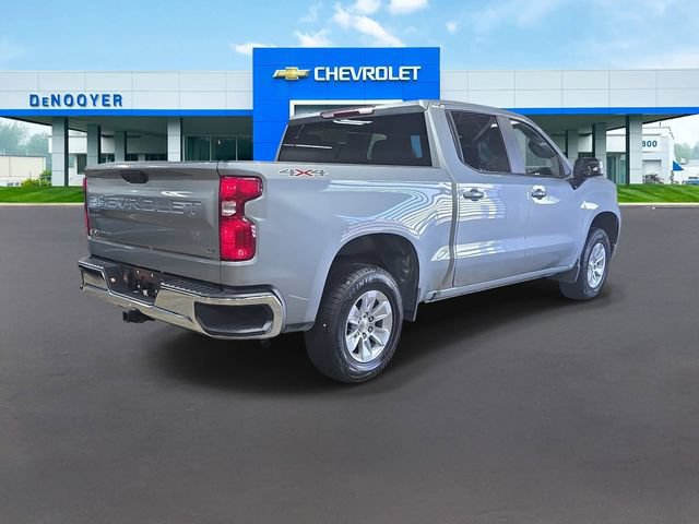 Used 2025 Chevrolet Silverado 1500 LT AWD/4WD image 9