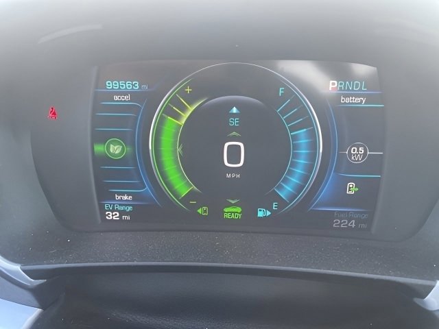 Used 2017 Chevrolet Volt LT w/ Comfort Package image 15