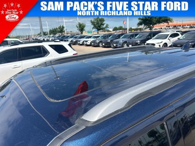 Used 2016 Ford Explorer XLT w/ Equipment Group 202A FWD image 12