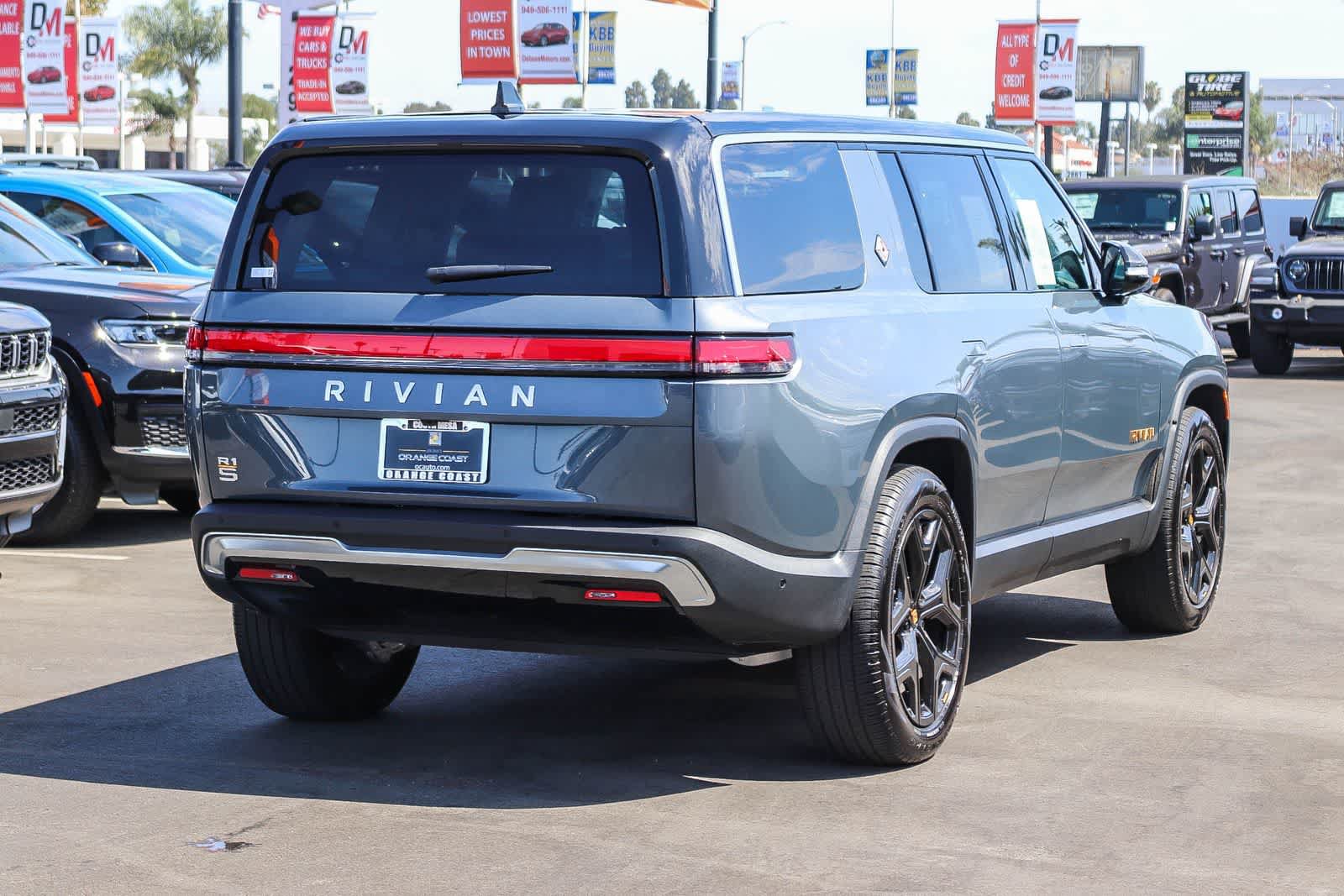 Used 2023 Rivian R1S Launch Edition AWD/4WD image 4