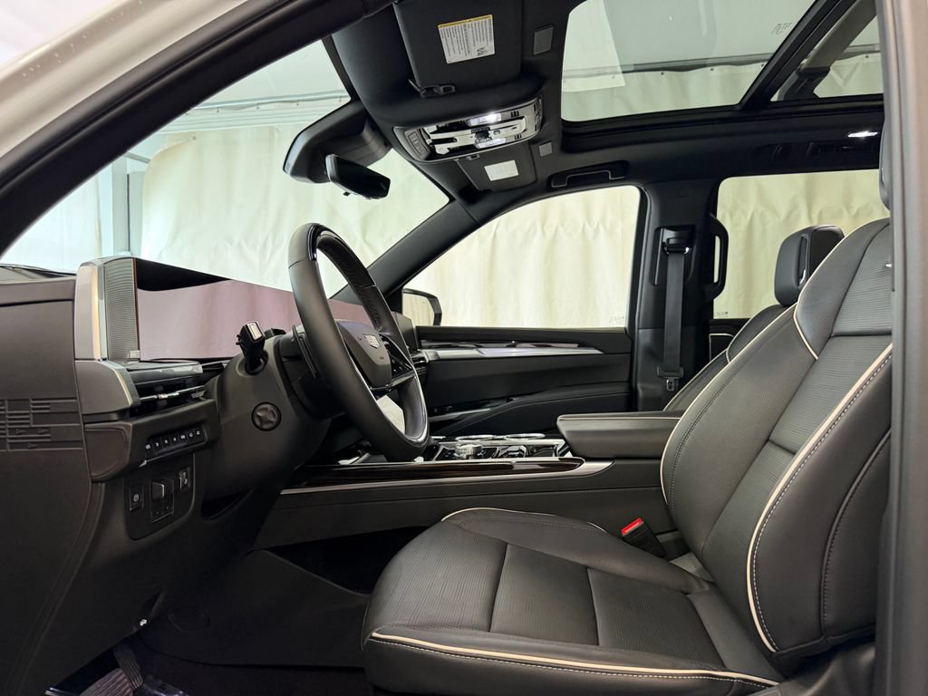 Used 2025 Cadillac Escalade Premium Luxury w/ Touring Package AWD/4WD image 5