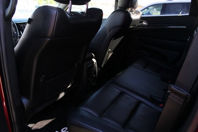 Used 2019 Jeep Grand Cherokee Limited w/ Trailer Tow Group IV AWD/4WD image 24