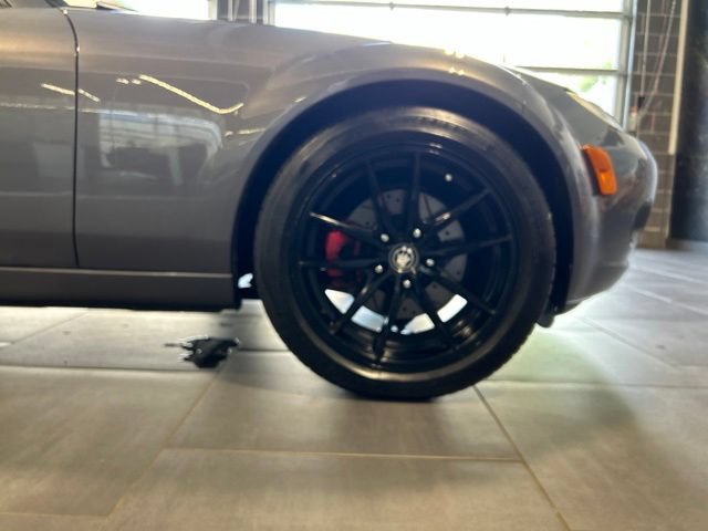 Used 2008 MAZDA MX-5 Miata Grand Touring RWD image 32