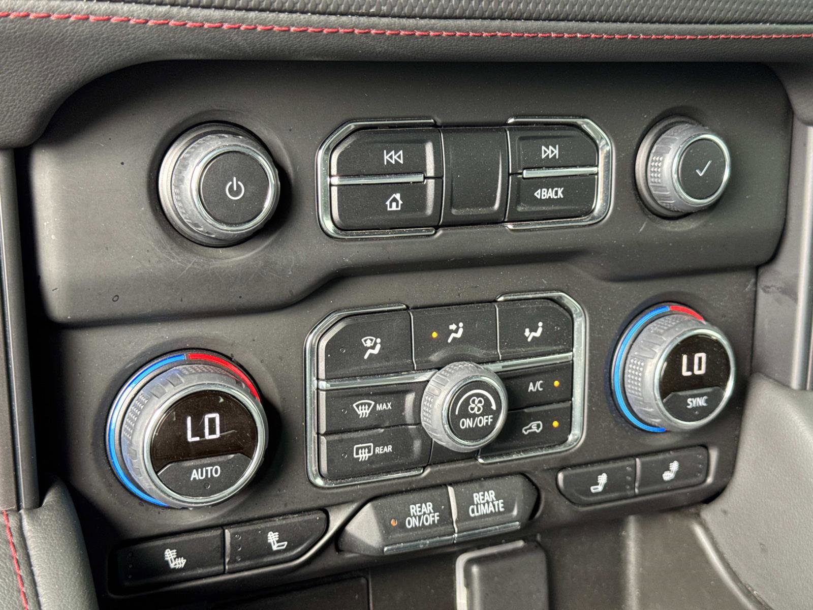 Used 2023 Chevrolet Tahoe RST w/ Luxury Package image 16