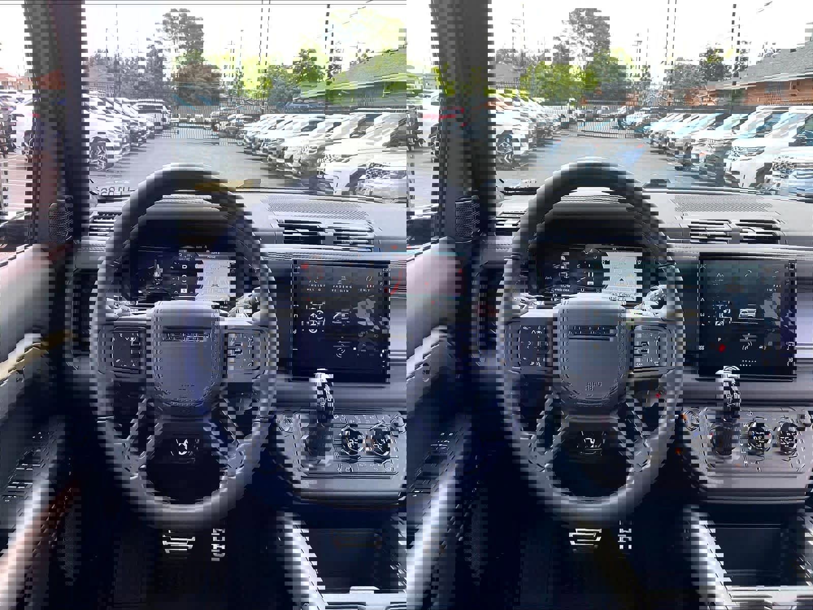 Used 2025 Land Rover Defender 110 AWD/4WD image 7