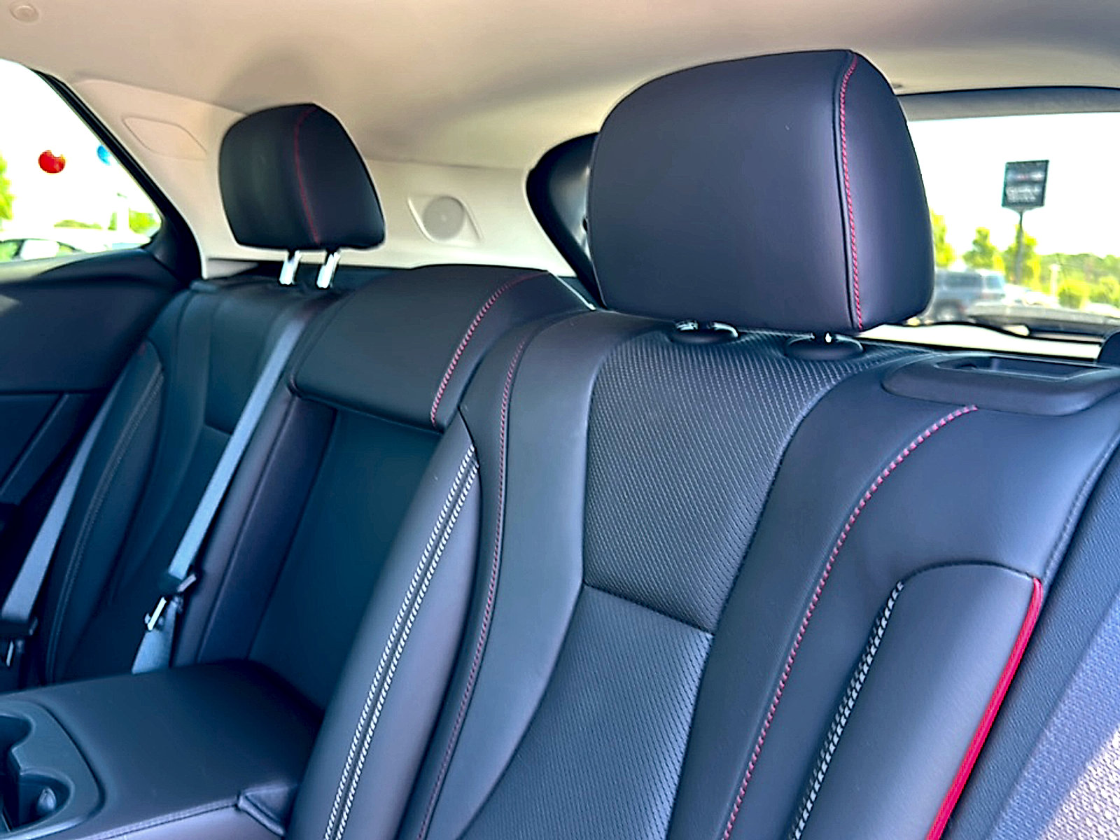 Used 2023 Buick Envision Essence w/ Sport Touring Package FWD image 28