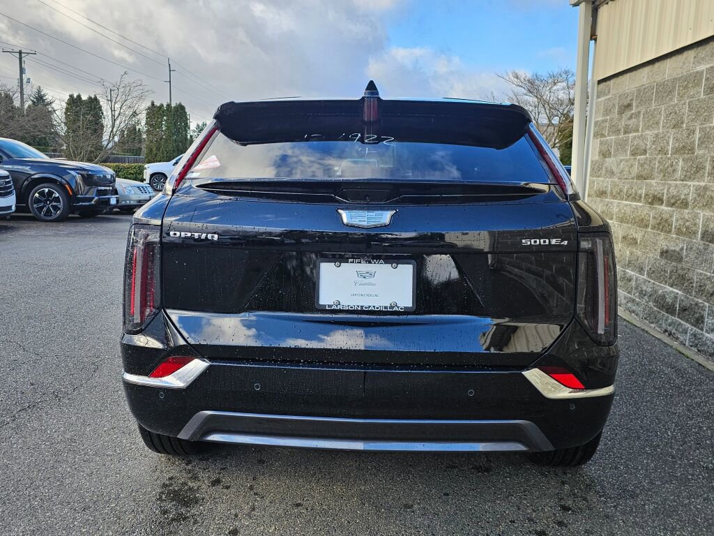 New 2026 Cadillac Optiq Luxury 1 image 6