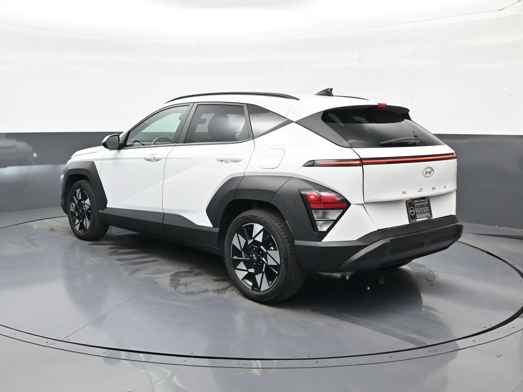 Used 2025 Hyundai Kona SEL FWD image 5