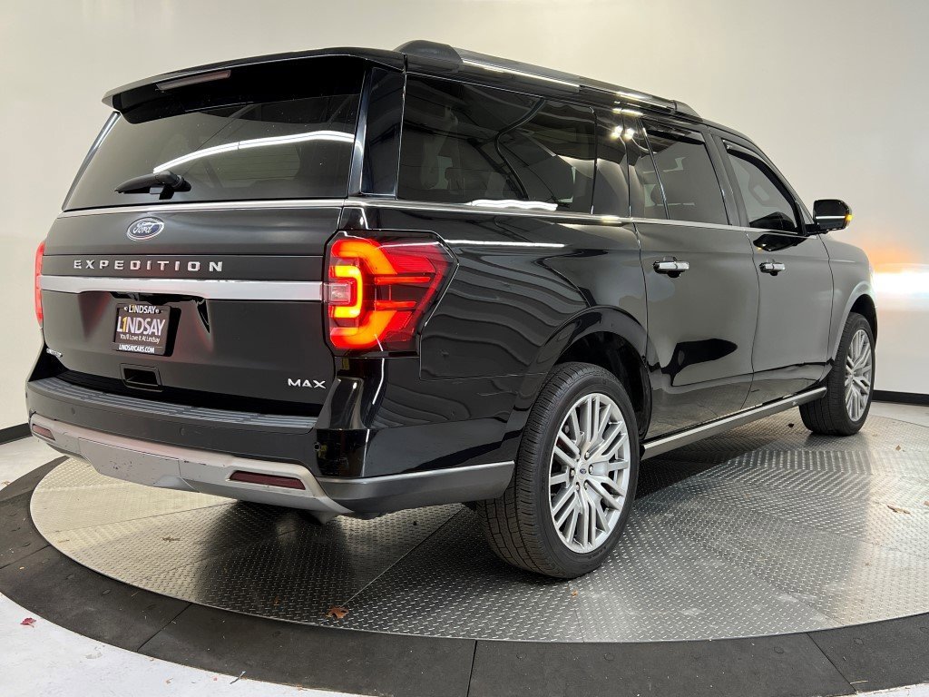 Used 2022 Ford Expedition Max Limited image 7