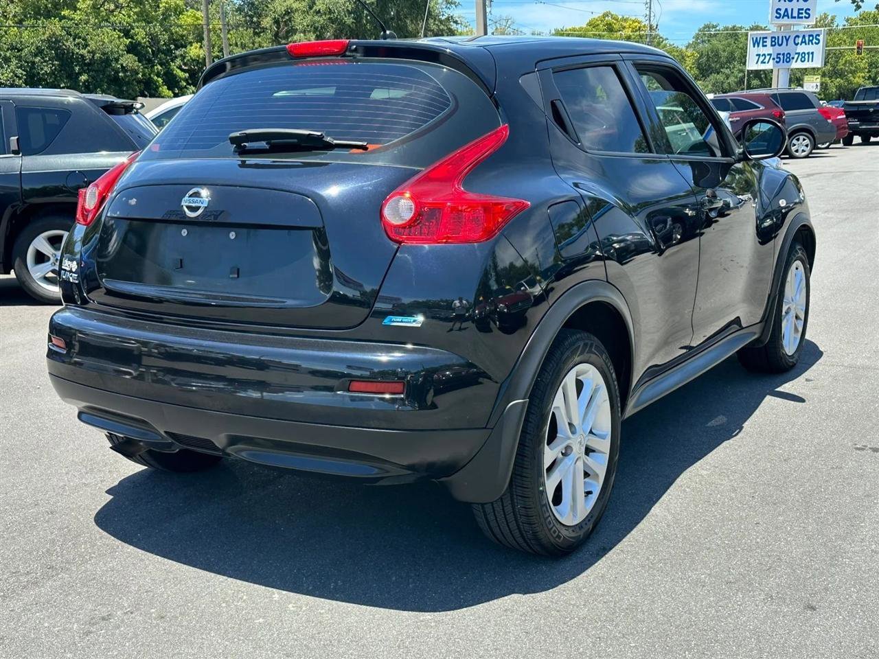 Used 2014 Nissan Juke S FWD image 16