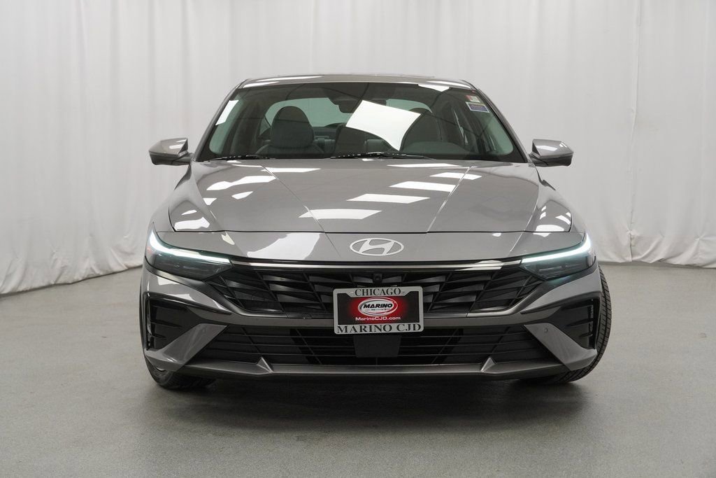 Used 2024 Hyundai Elantra Limited image 7