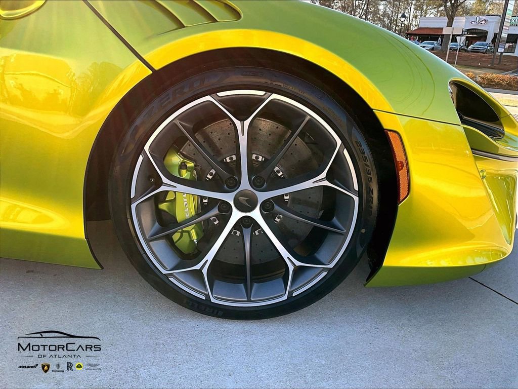 New 2026 McLaren Artura image 16