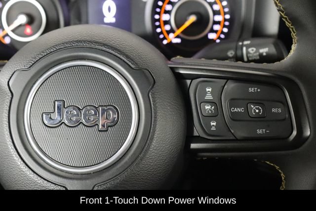 Used 2024 Jeep Gladiator Sport AWD/4WD image 10