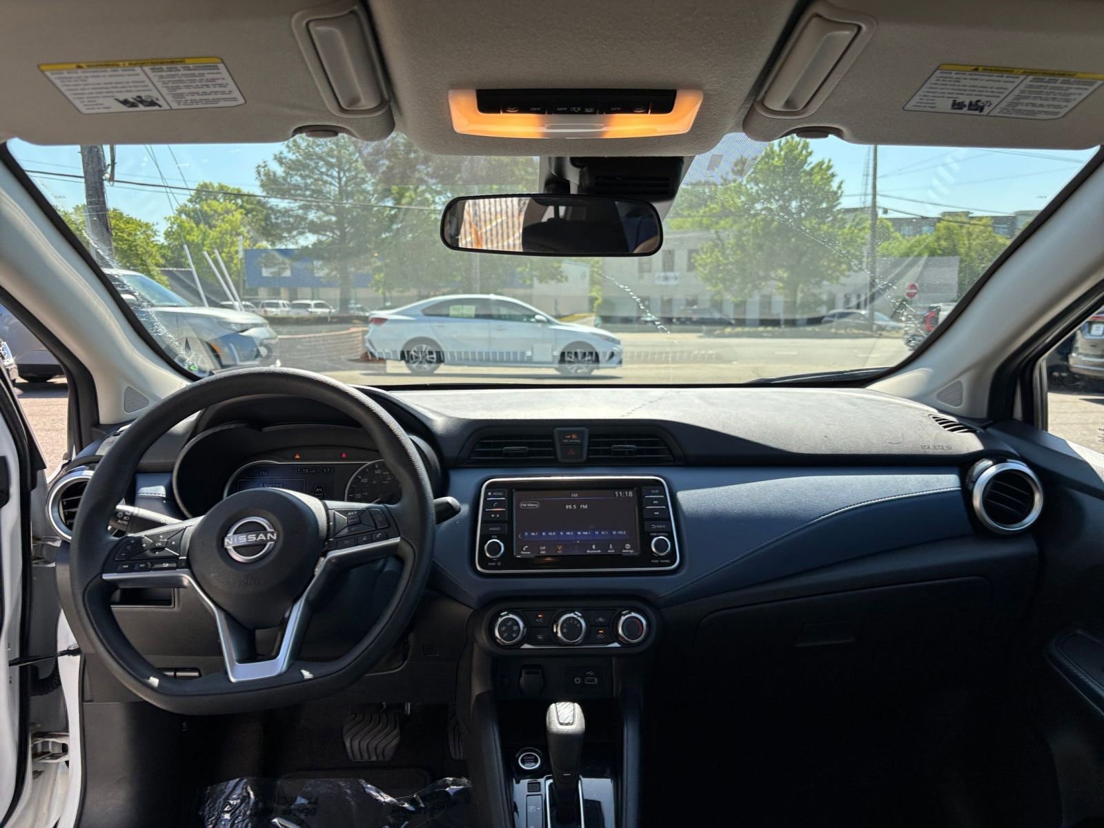 Used 2025 Nissan Versa SV FWD image 31