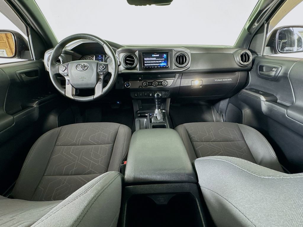 Used 2019 Toyota Tacoma SR5 RWD image 24
