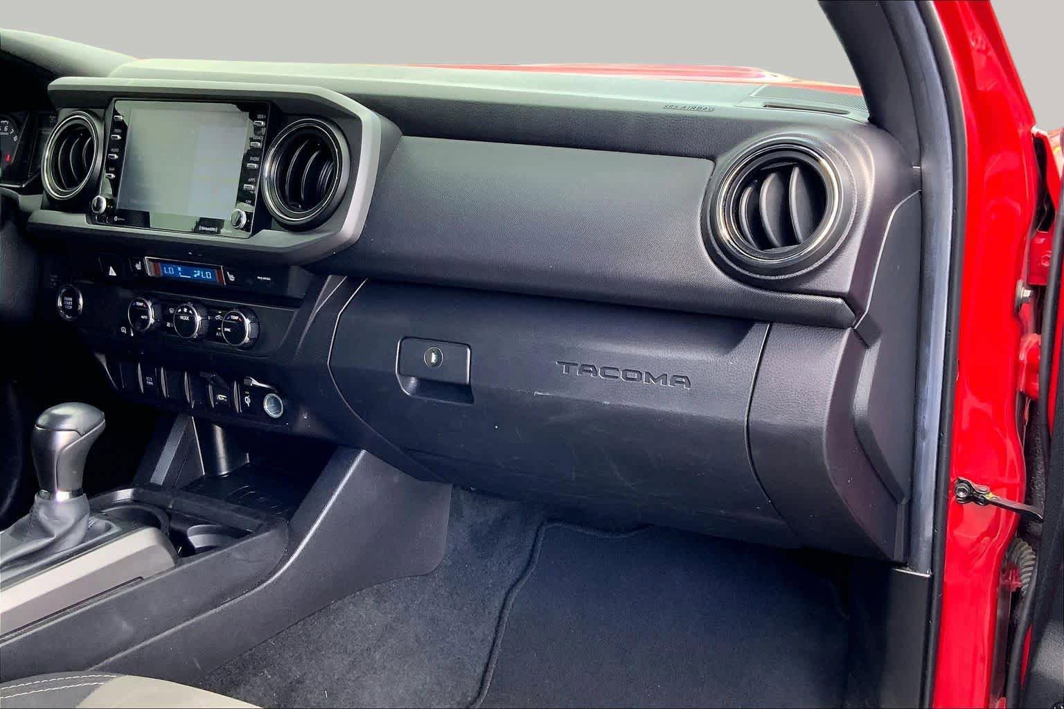 Used 2022 Toyota Tacoma TRD Sport w/ TRD Premium Sport Package RWD image 18