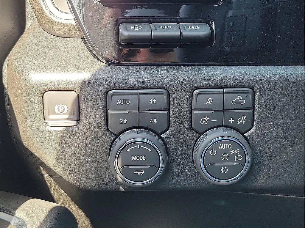 New 2026 Chevrolet Silverado 1500 LTZ w/ Technology Package image 14