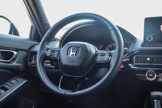 Used 2025 Honda Civic Sport image 17