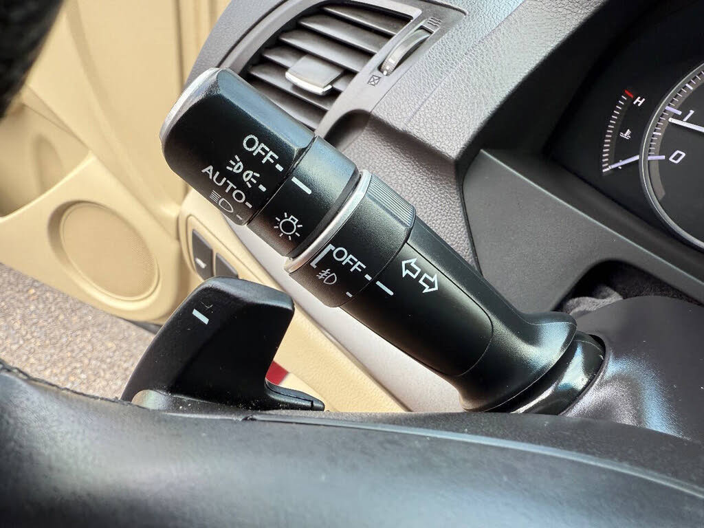 Used 2014 Acura RDX AWD w/ Technology Package image 34