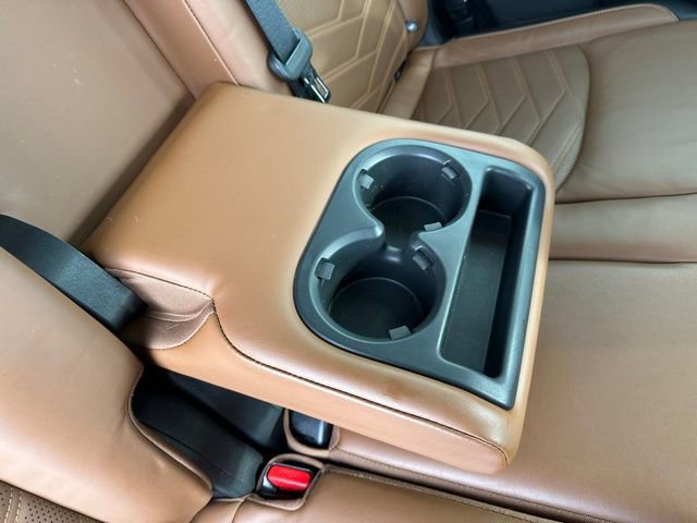 Used 2022 Nissan Pathfinder Platinum w/ Cargo Package image 32