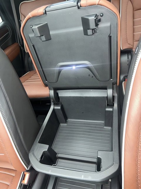 Used 2024 GMC Yukon Denali Ultimate image 33