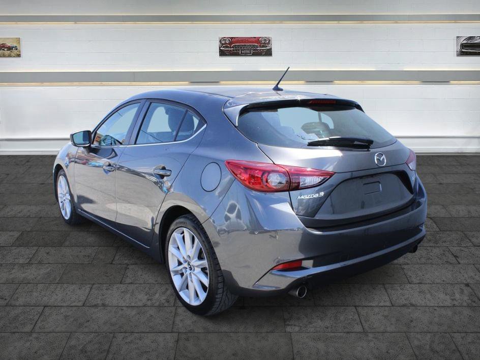 Used 2017 MAZDA MAZDA3 Touring FWD image 5