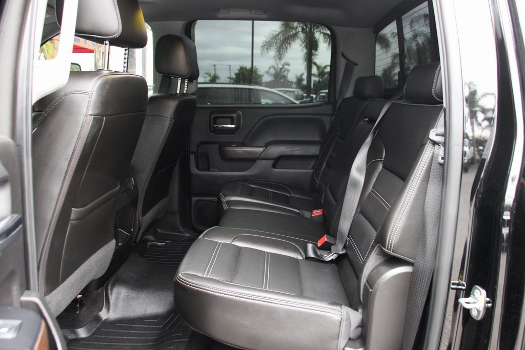 Used 2018 GMC Sierra 3500 Denali w/ Duramax Plus Package image 31