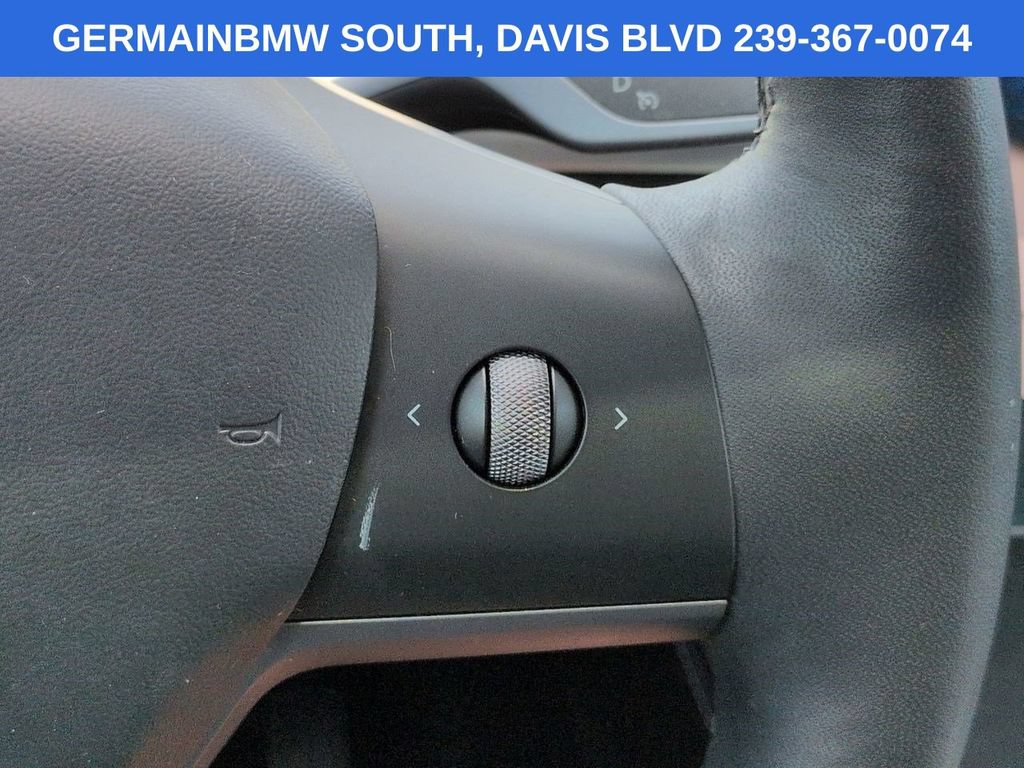 Used 2022 Tesla Model Y Long Range AWD/4WD image 27