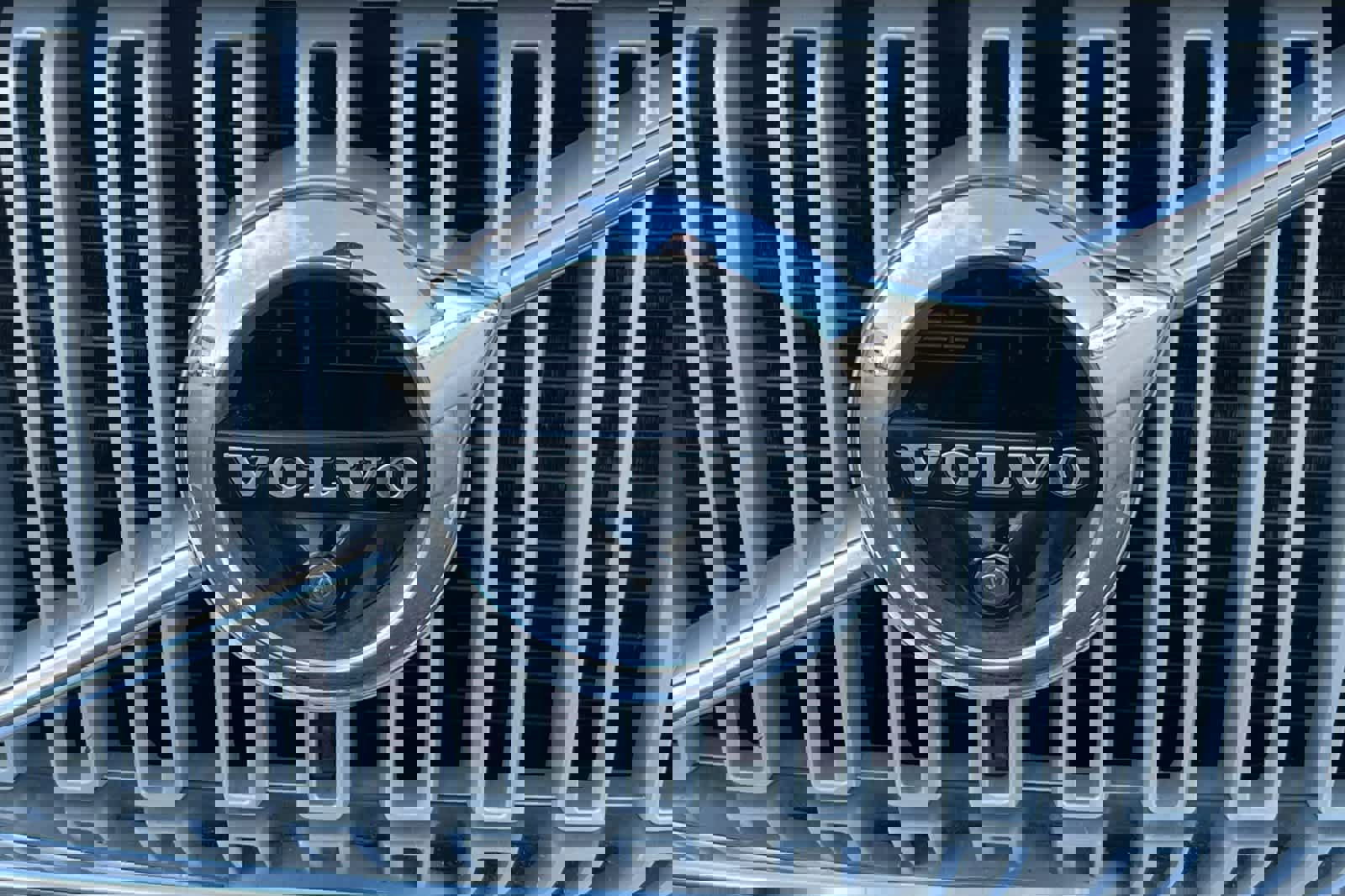 Used 2016 Volvo XC90 T8 Inscription w/ Vision Package AWD/4WD image 13