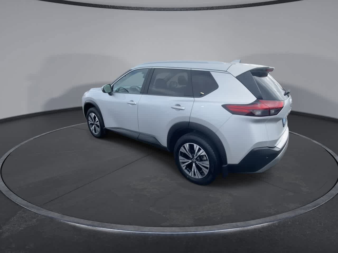 Used 2023 Nissan Rogue SV w/ SV Premium Package AWD/4WD image 6